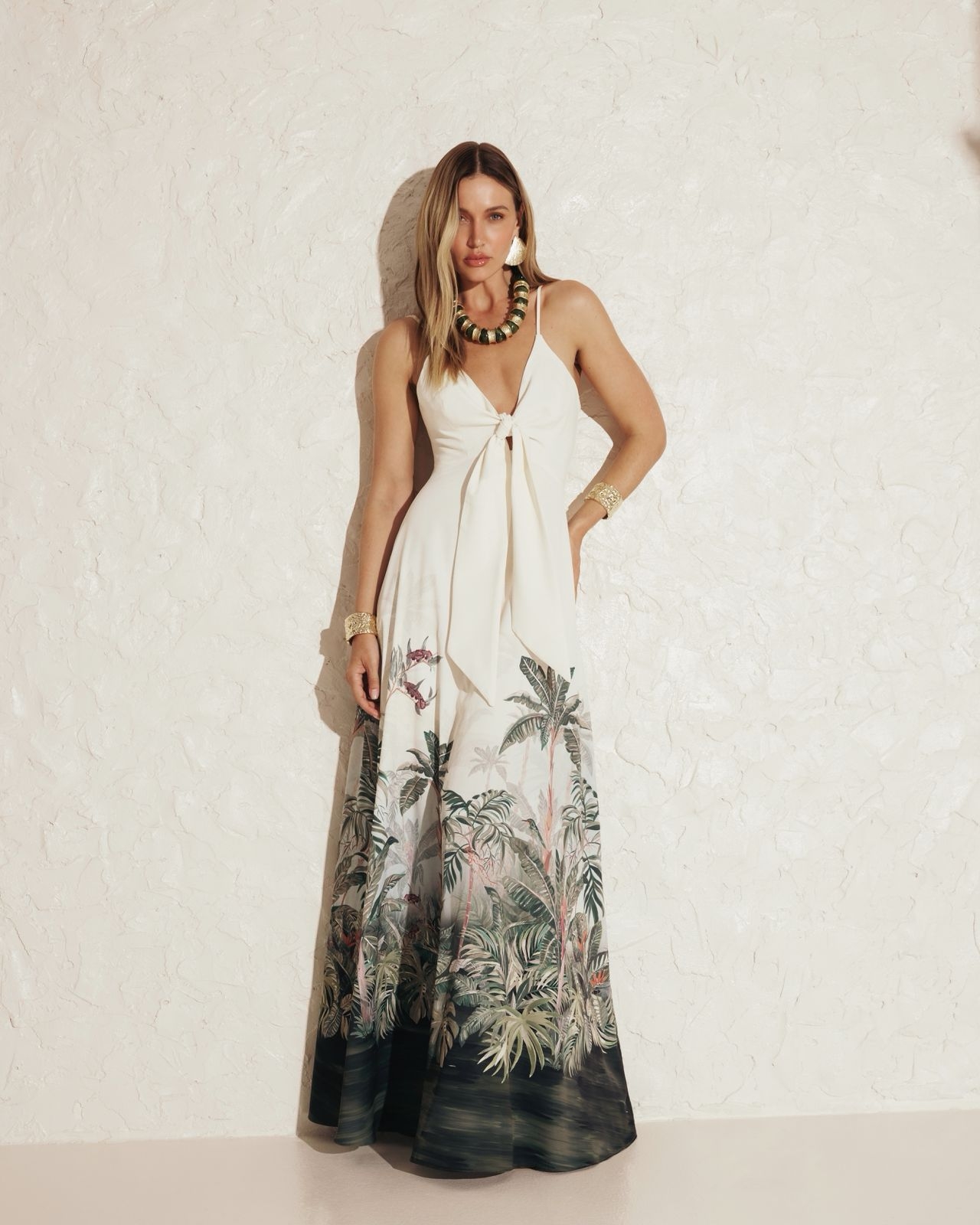 Vestido longo estampa tropical