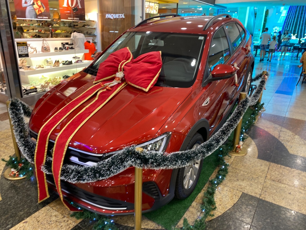 Campanha Bosque do Noel do Bella segue até dia 6 de janeiro