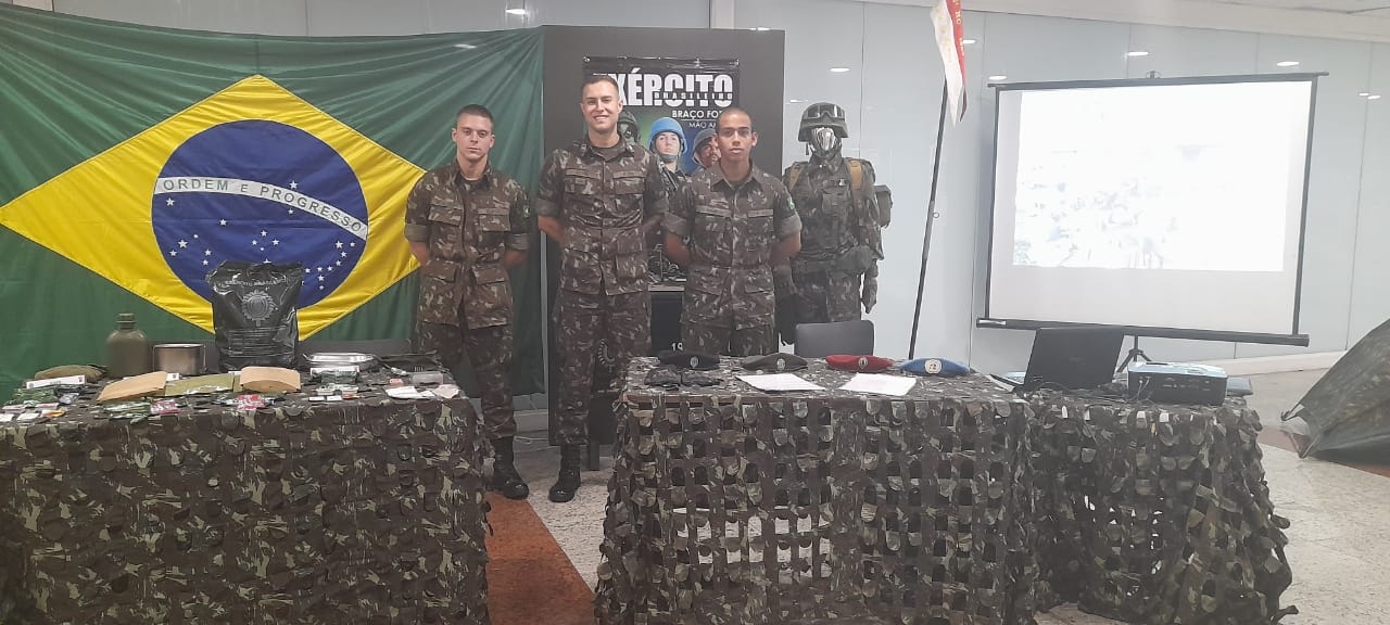 Bella recebe exposição em comemoração aos 374 anos do Exército Brasileiro