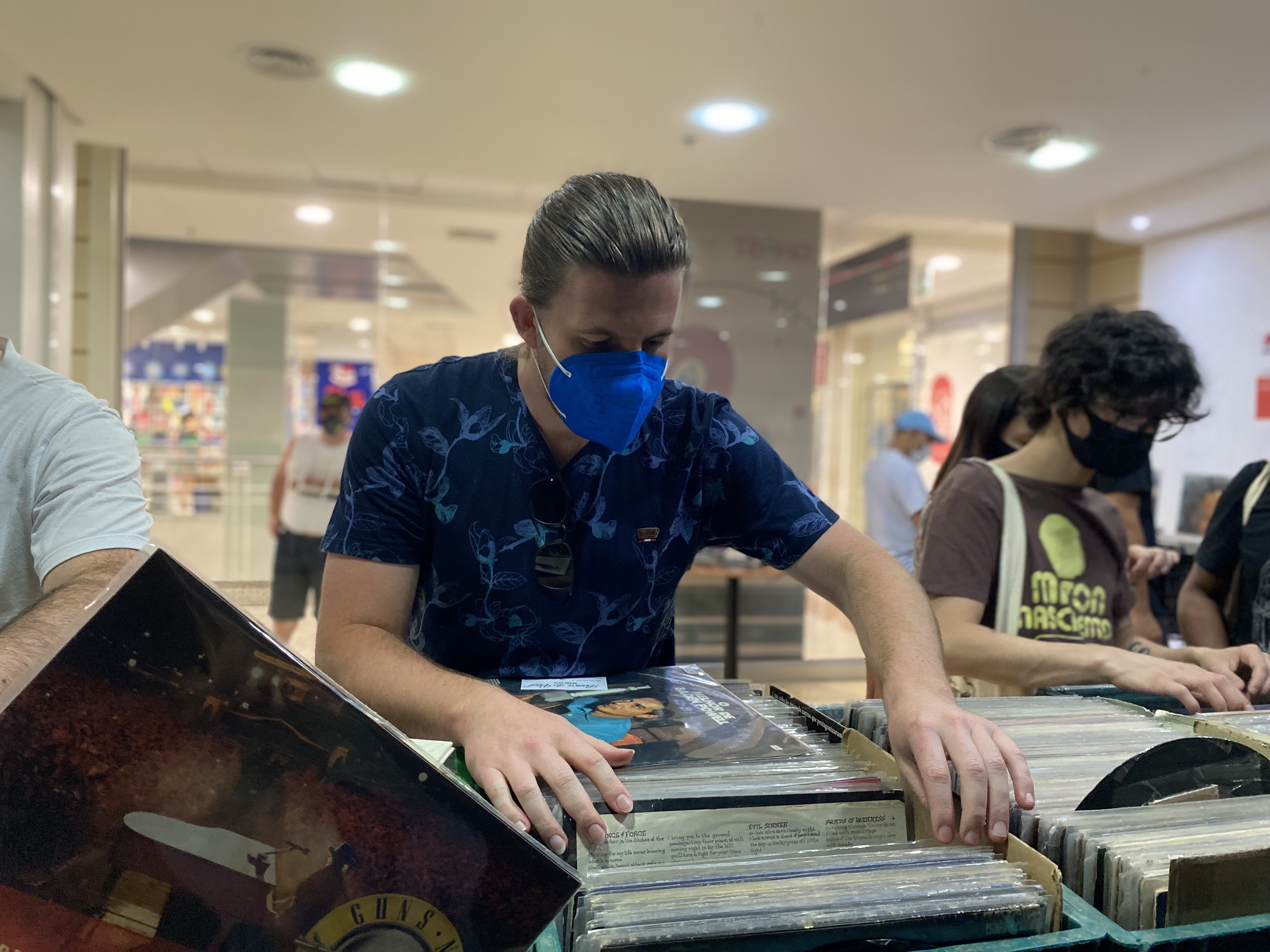 Bella Città realiza amanhã segunda edição do Toca Disco