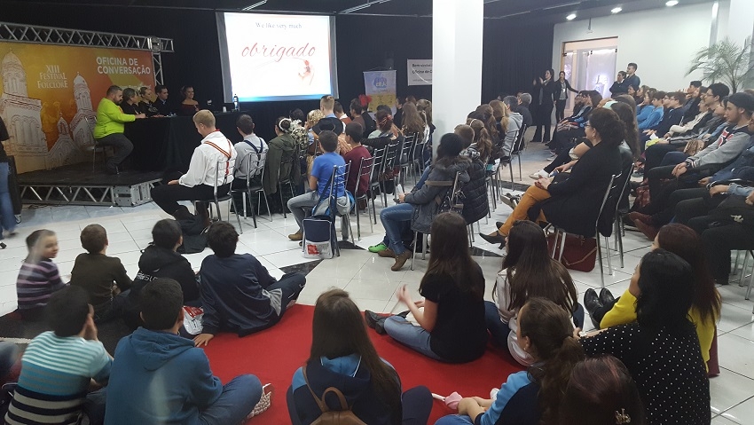 Oficinas de Conversação acontecem diariamente no Bella Città Shopping