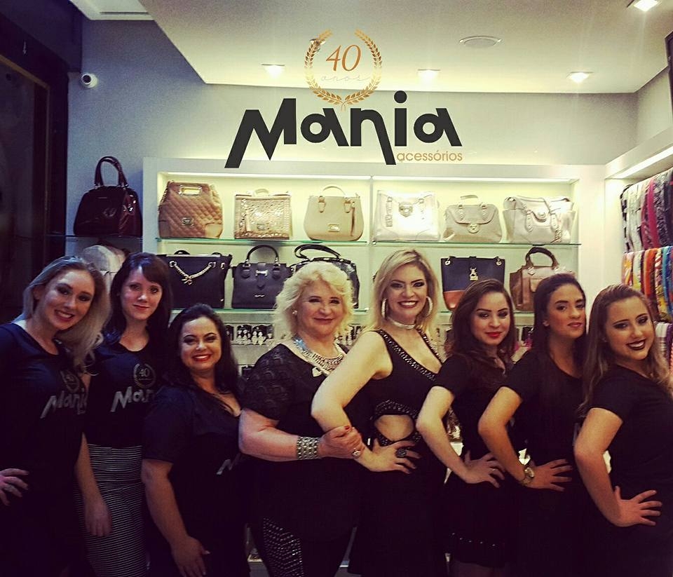 Mania Acessórios completa 40 anos em grande estilo 