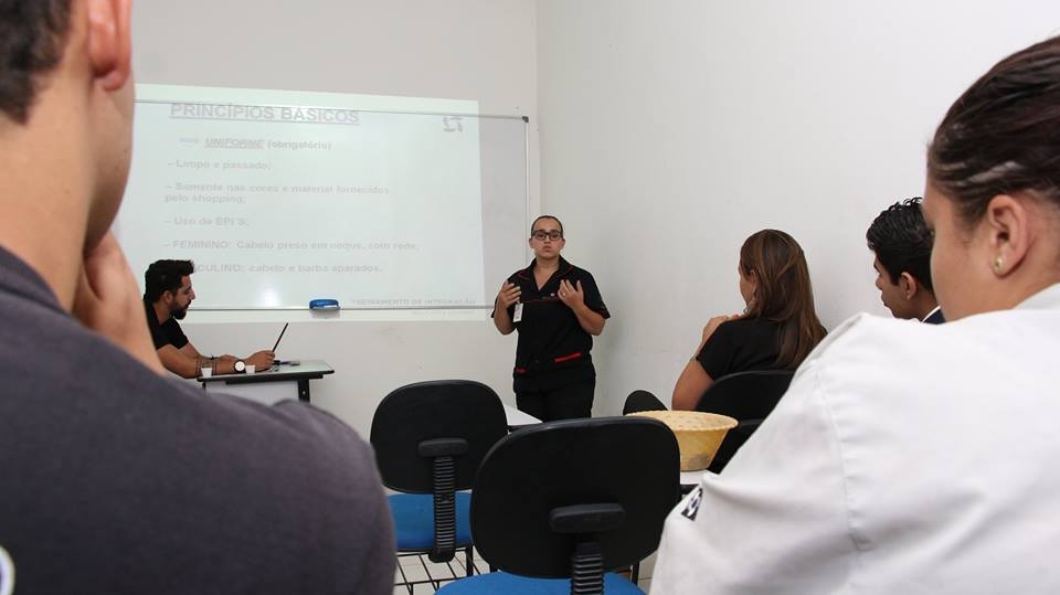  Bella Città Shopping realiza mais uma edição do Treinamento de Integração entre funcionários