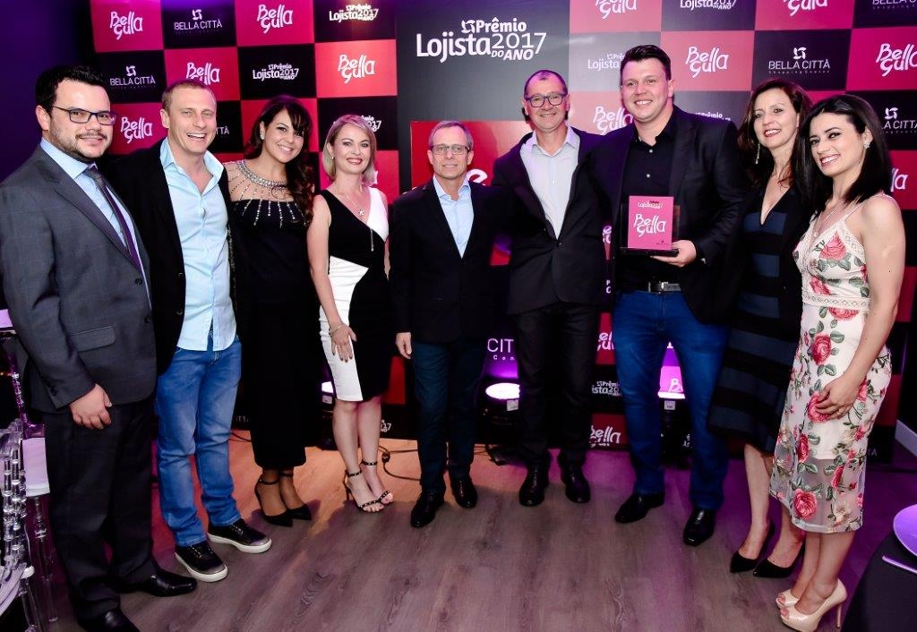Bella Gula recebe troféu Lojista do Ano 2017 do Bella Città Shopping