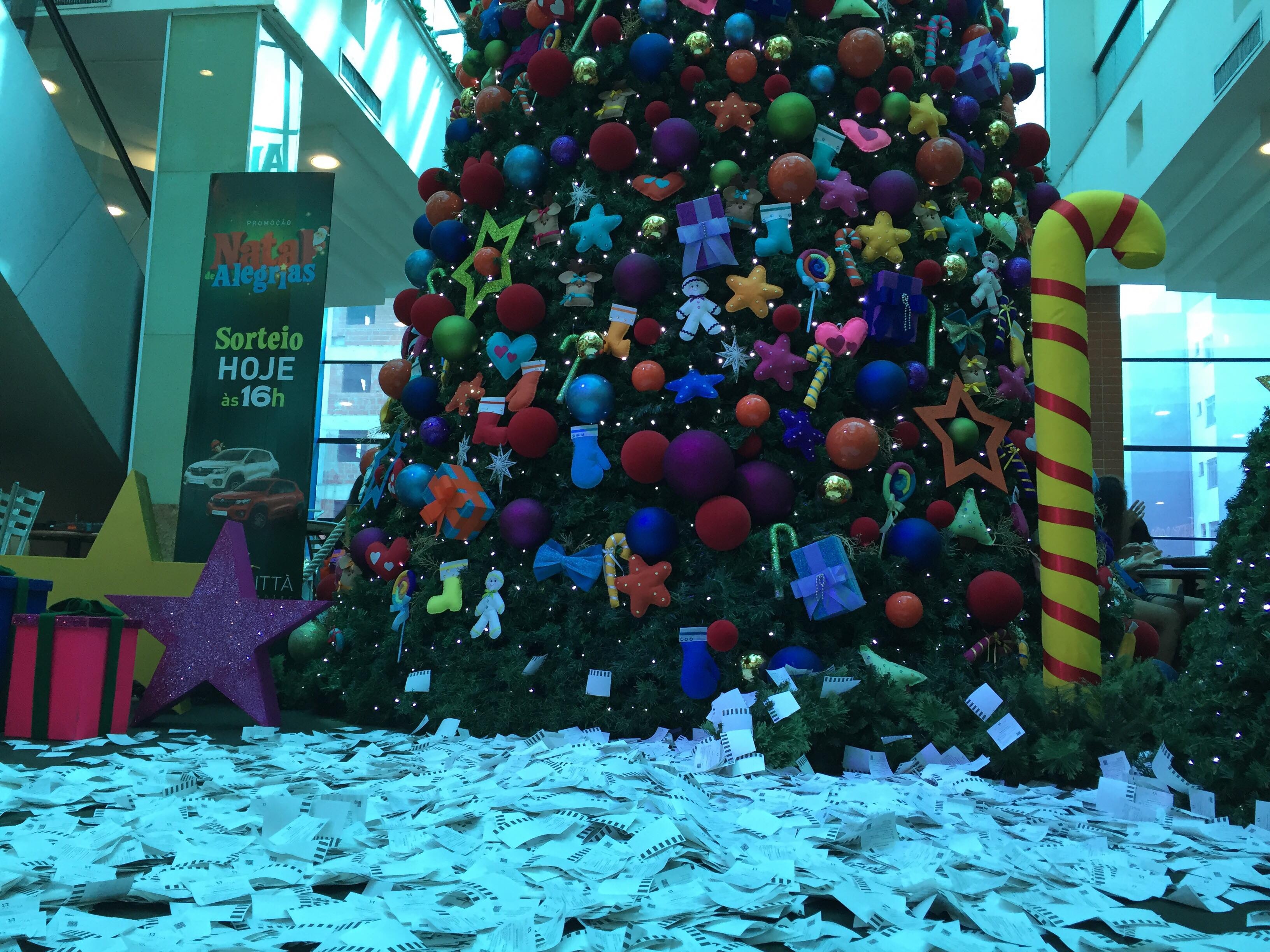 Ganhadores da promoção Natal de Alegrias do Bella Città são de Passo Fundo e Não-Me-Toque