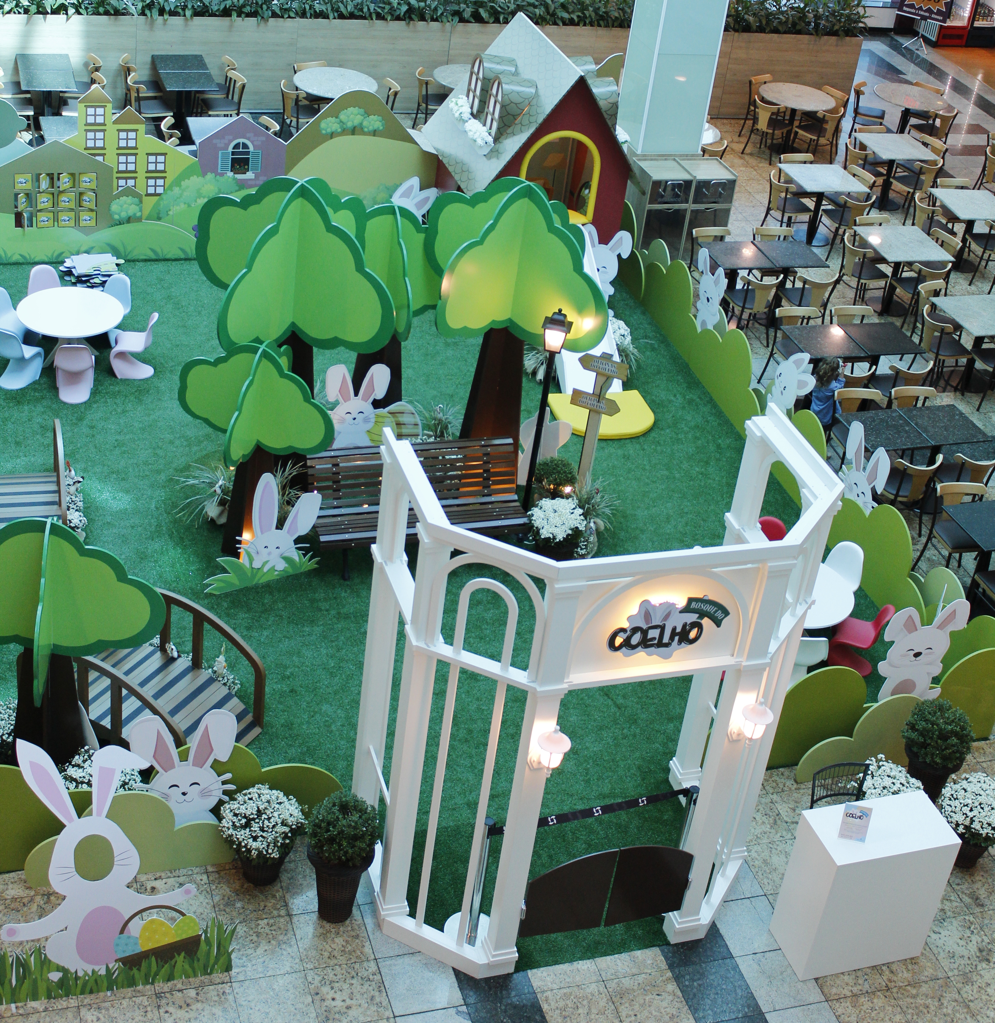 Mais de 600 crianças já se encantaram com o Bosque do Coelho do Bella Città