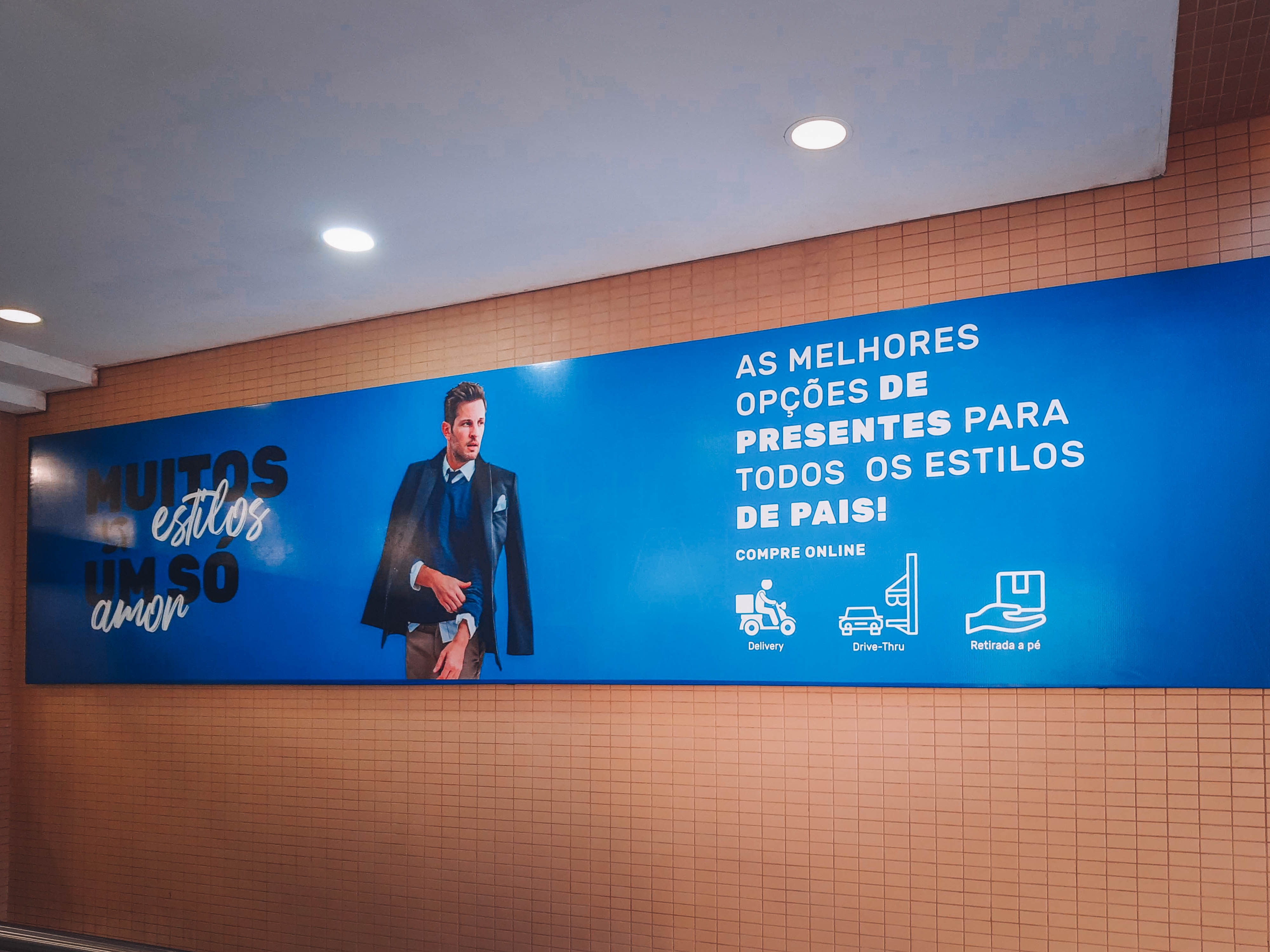 Muitos estilos, um só amor: Bella Città lança campanha de pais focado em vendas online.